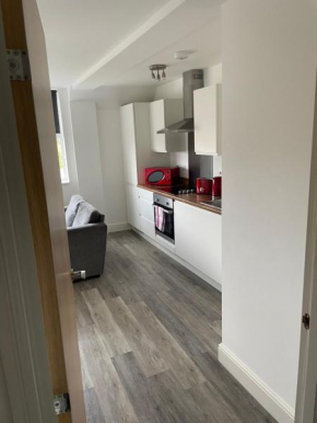 Apt 410 Lovely one bedroom apartment with free parking
